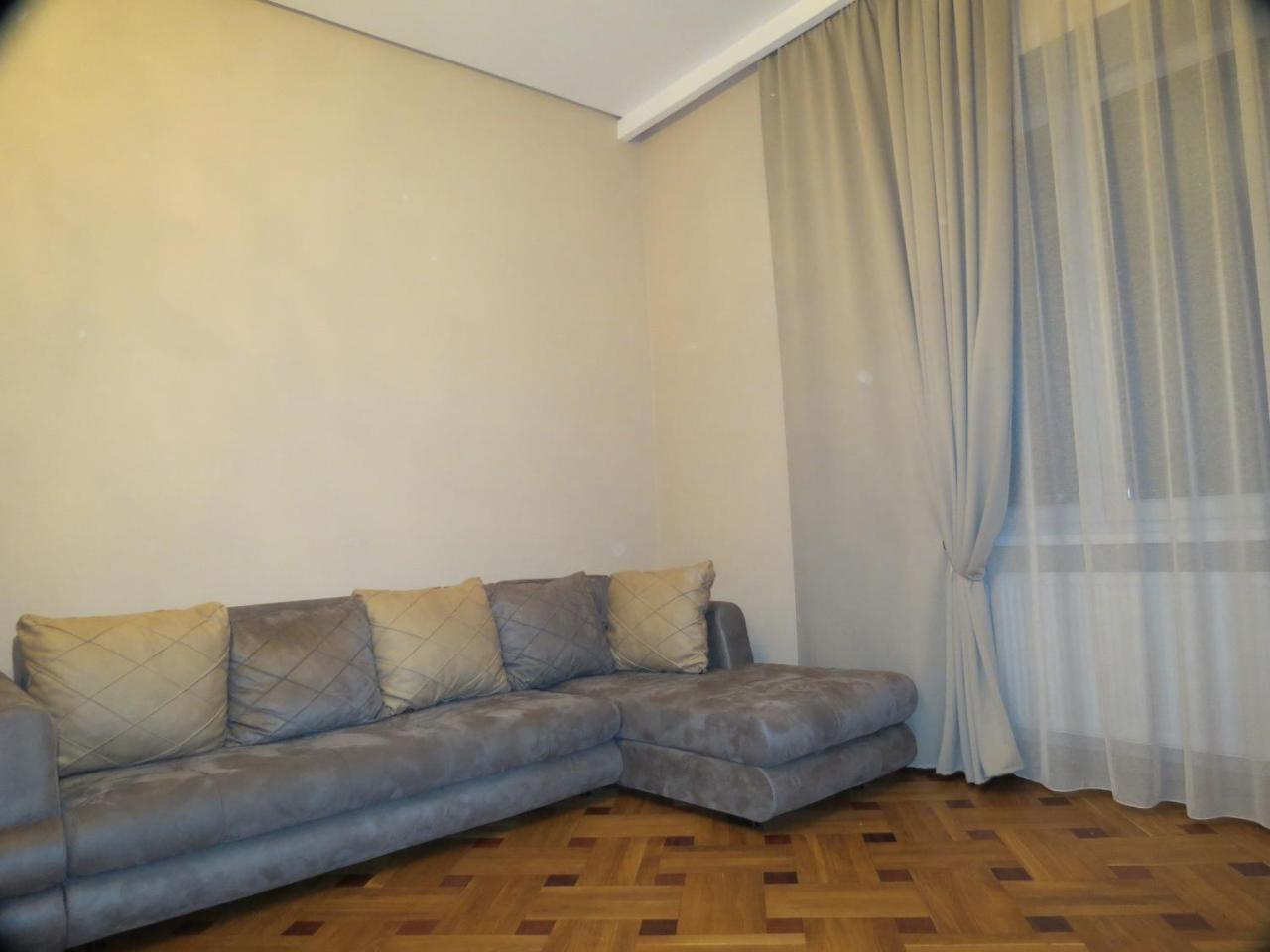 Three Rooms Apartment Tbilisi Exterior photo