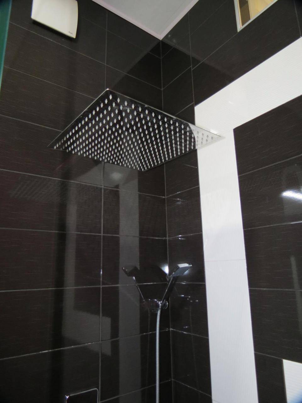 Three Rooms Apartment Tbilisi Exterior photo