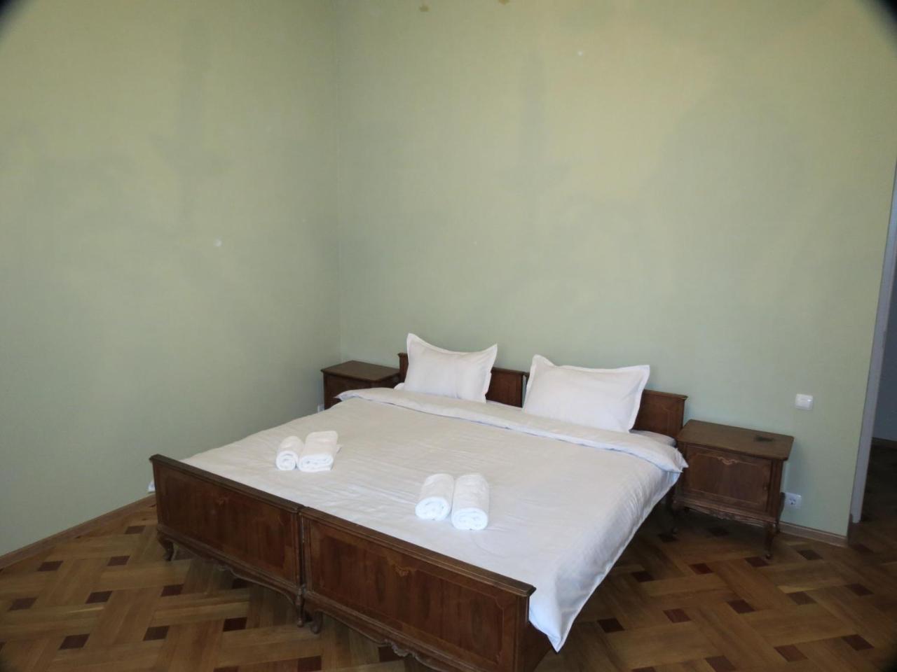 Three Rooms Apartment Tbilisi Exterior photo